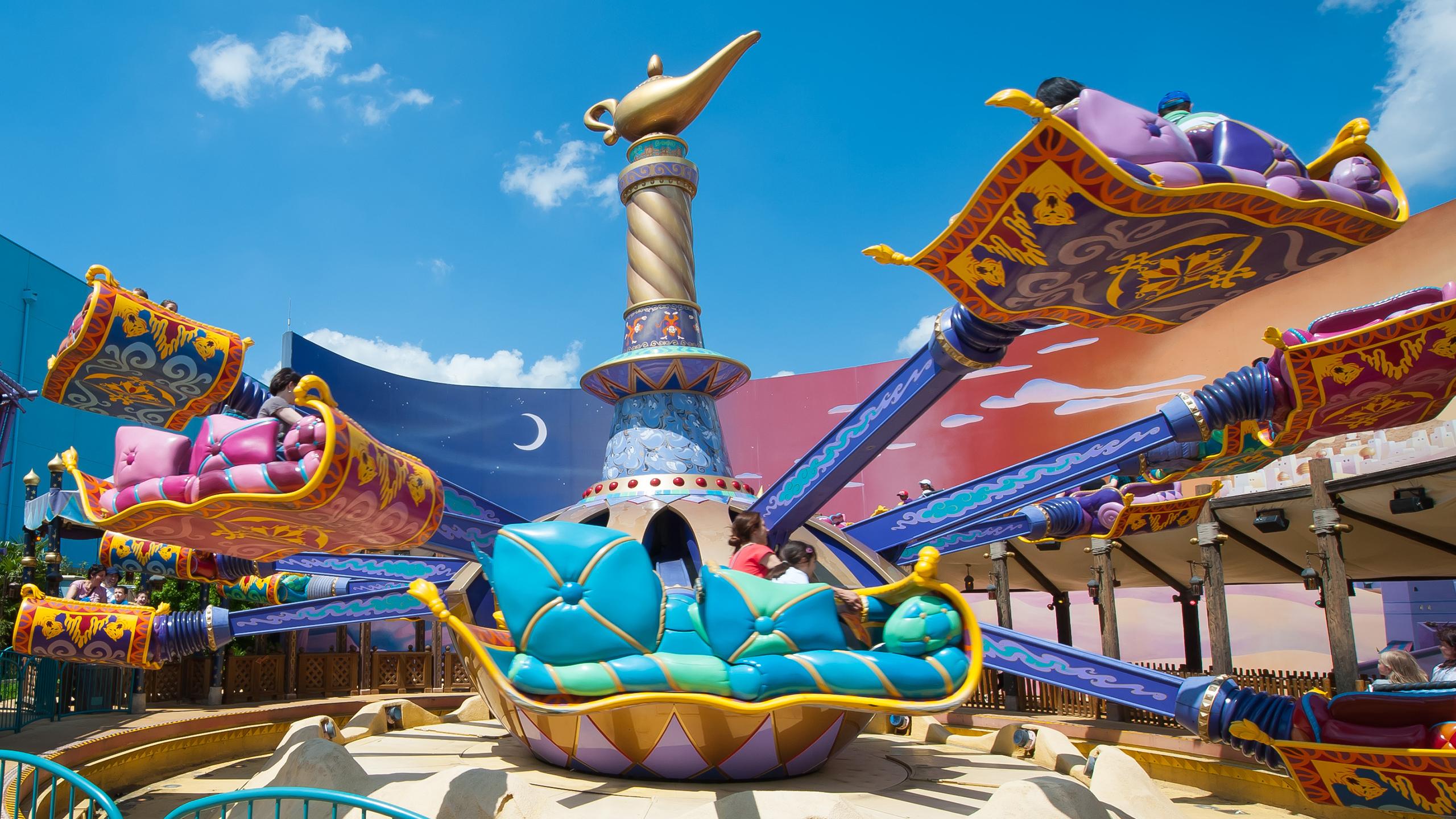 Les Tapis Volants – Flying Carpets Over&nbsp;Agrabah