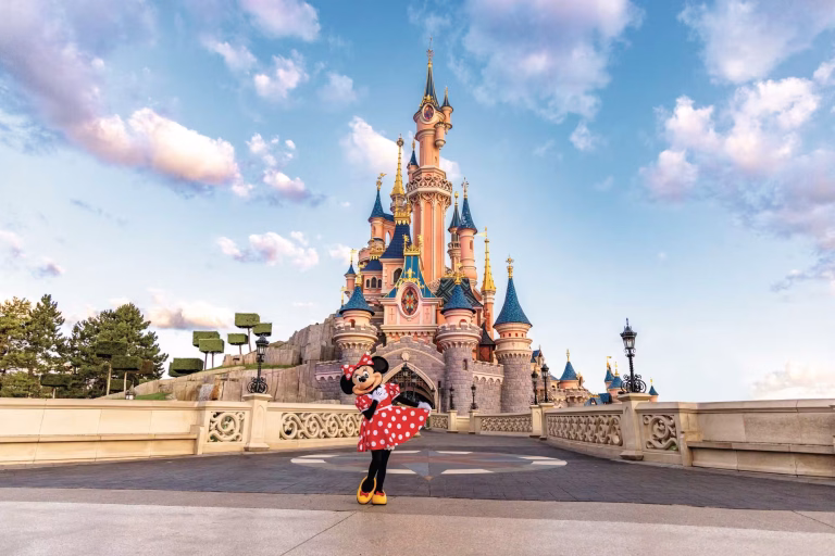 Que faire à Disneyland Paris sans faire les attractions ? 20 idées magiques